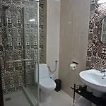 Coquette Mamaia Nord 게스트하우스