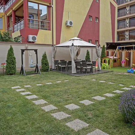 Coquette Mamaia Nord Guest house